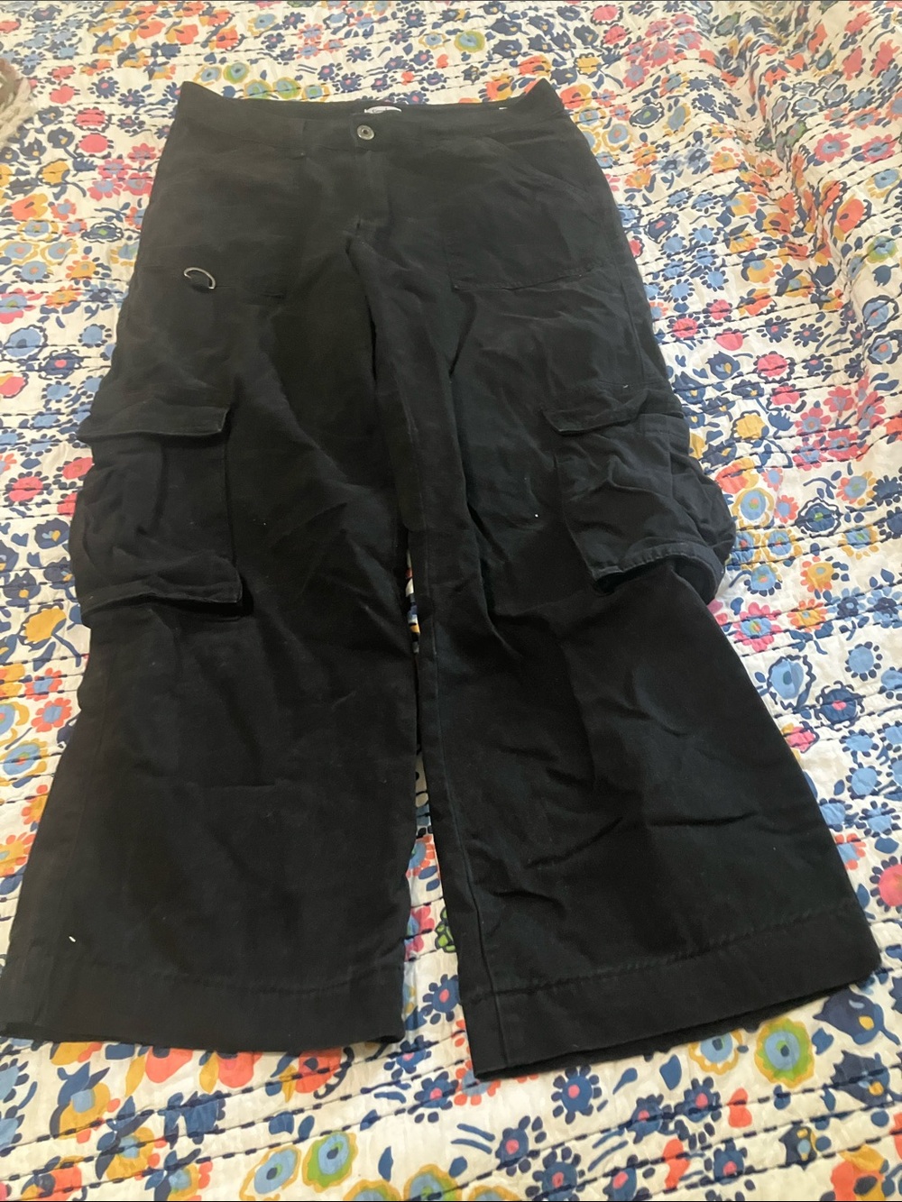 Black Wide-Leg Cargo Pants - Women